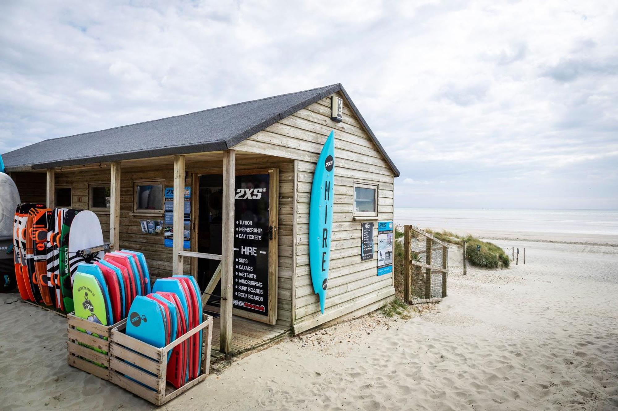 Spacious Home For 8 In Witterings - Walk To Beach East Wittering Eksteriør billede