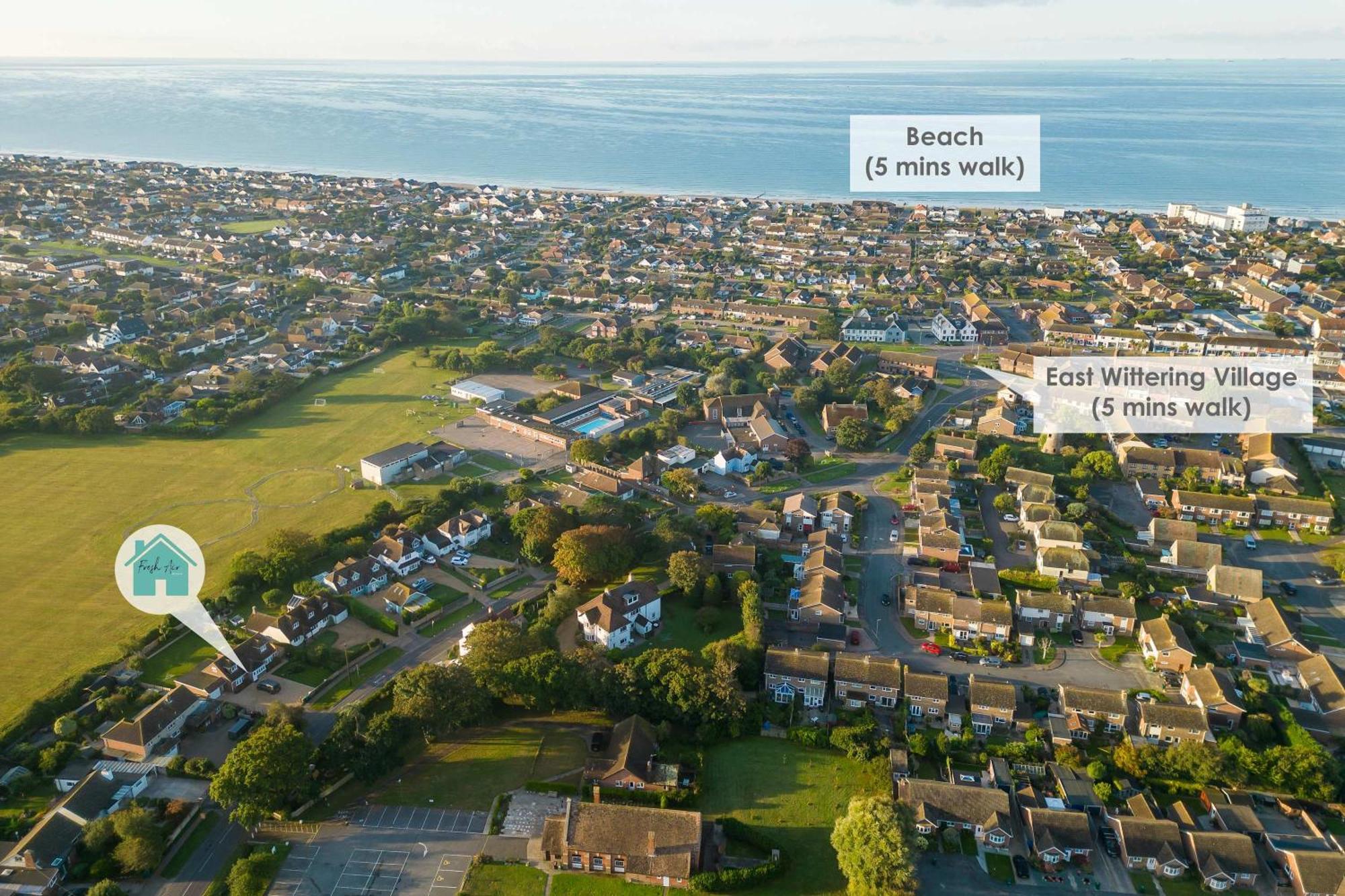 Spacious Home For 8 In Witterings - Walk To Beach East Wittering Eksteriør billede