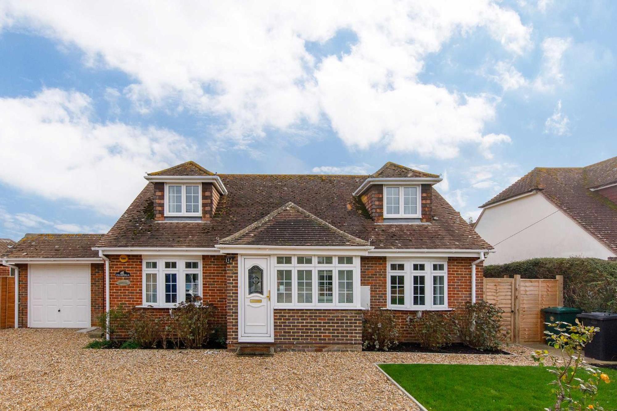 Spacious Home For 8 In Witterings - Walk To Beach East Wittering Eksteriør billede